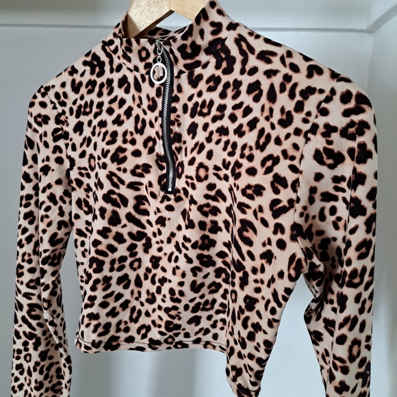 Sommer ray | cheetah print turtleneck womens crop top super soft - Picture 4 of 11